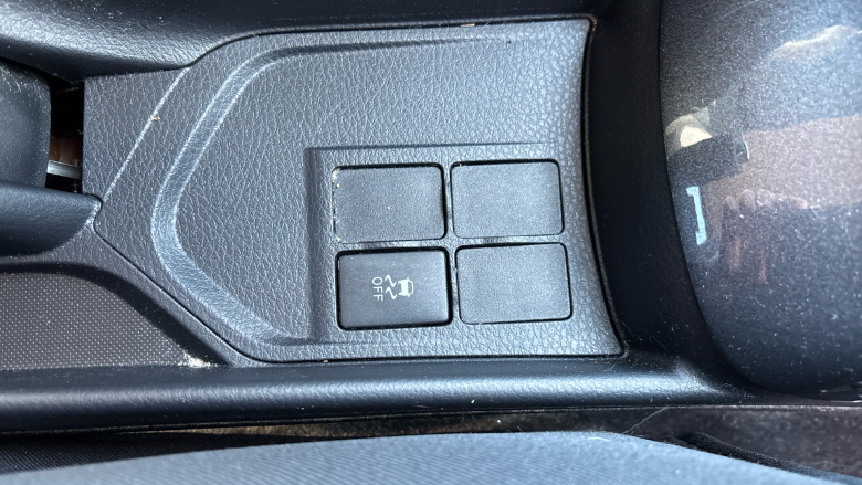 Toyota Yaris 1.5 VVT-i Y20 5dr [Bi-tone] Petrol Hatchback